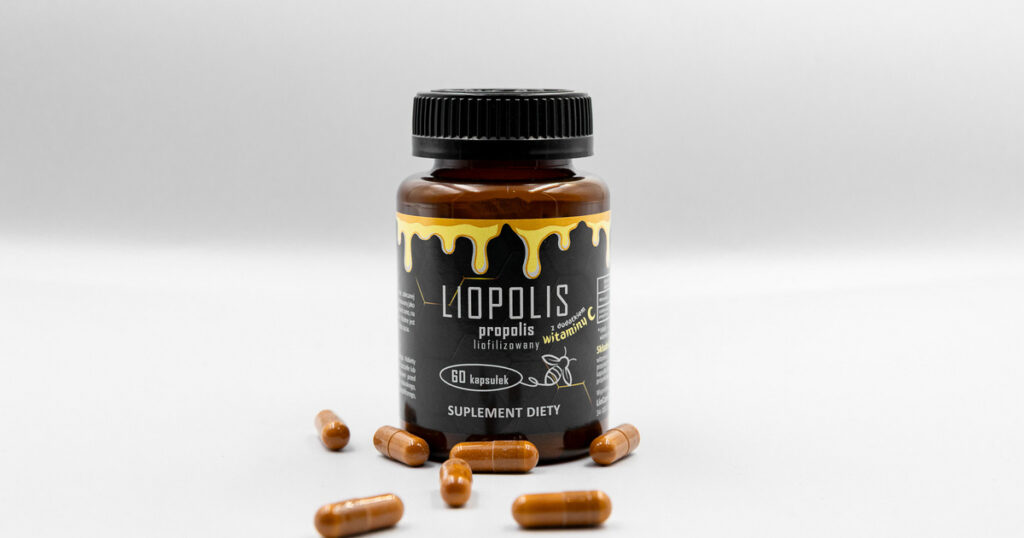 Propolis liofilizowany – naturalne wsparcie odporności. Dlaczego liofilizacja ma kluczowe znaczenie?